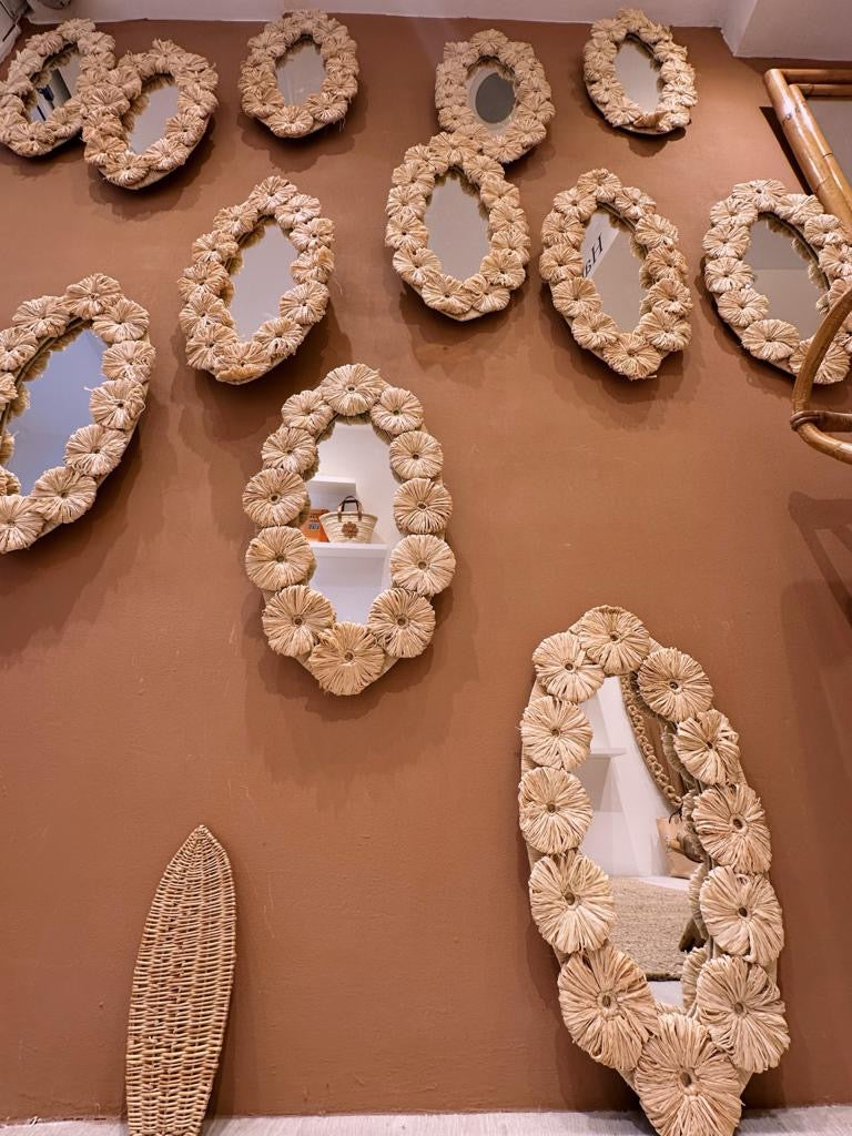 DAISY MIRROR