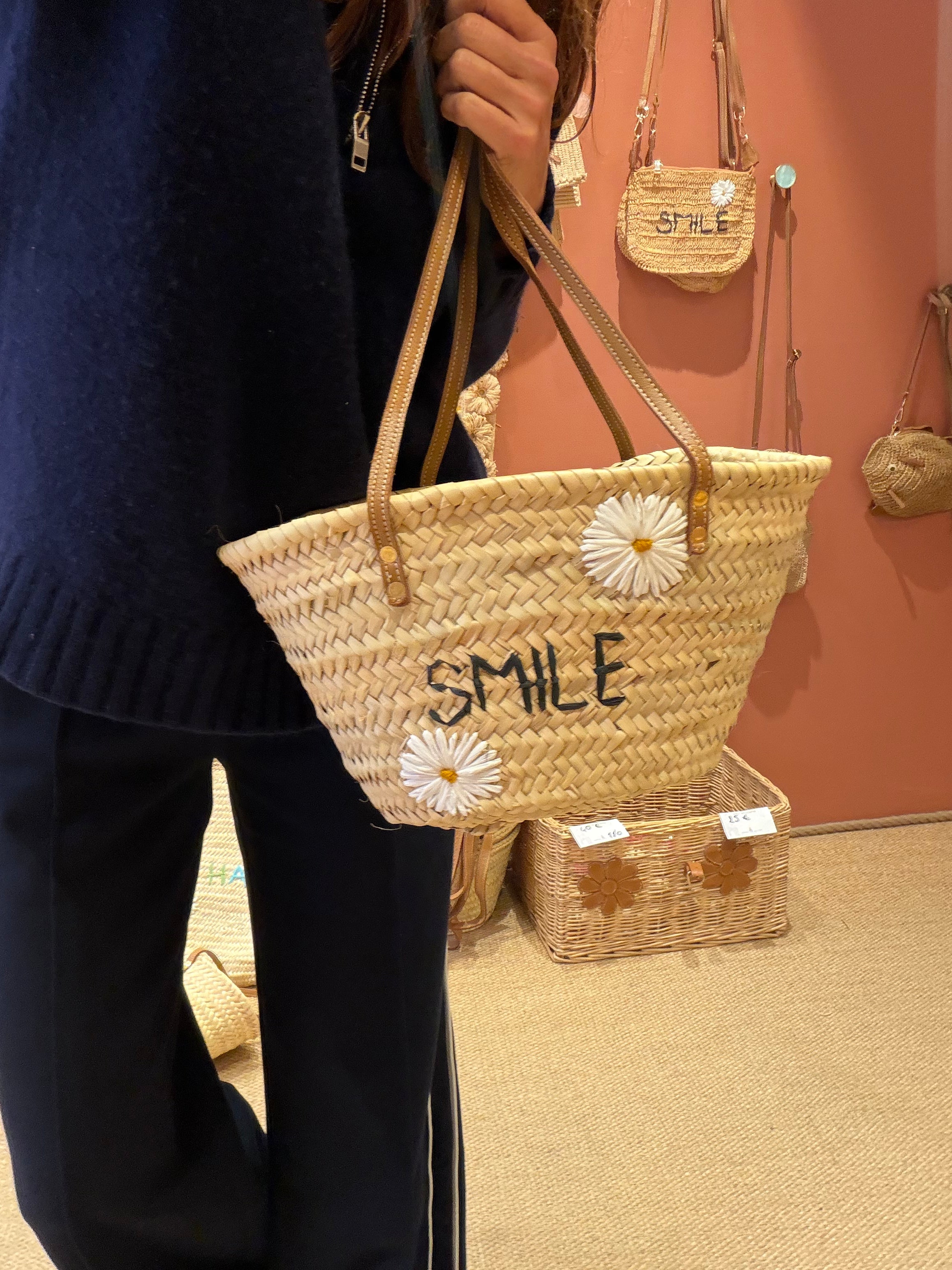 HAPPY BASKET