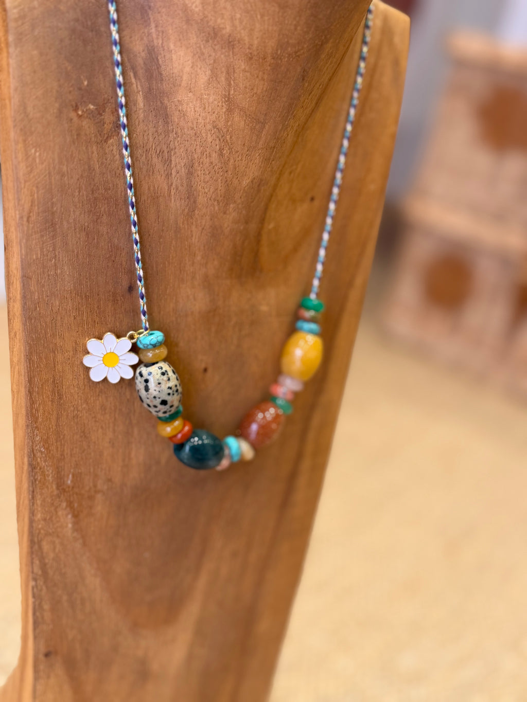 BIG BEADS NECKLACE