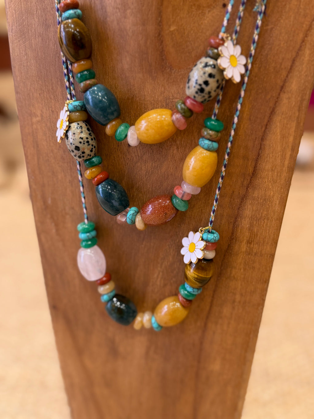 BIG BEADS NECKLACE
