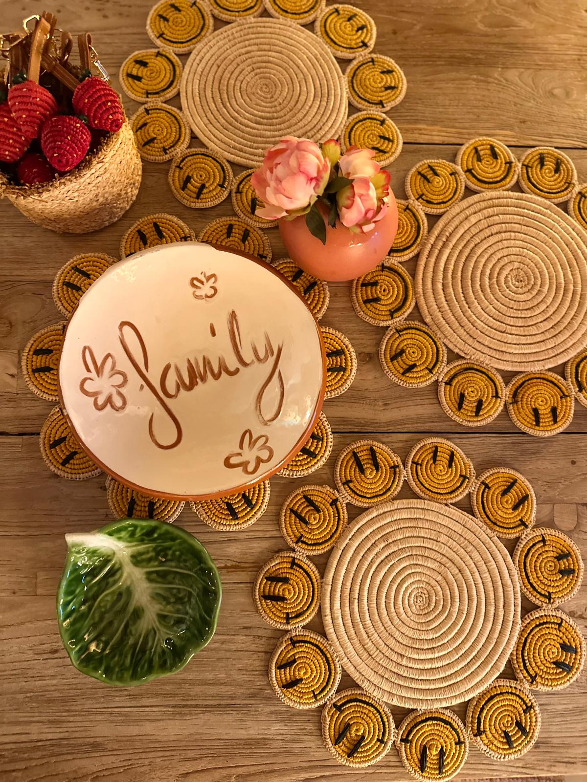 SMILEY TABLE SET